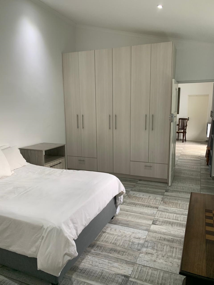 2 Bedroom Property for Sale in Muizenberg Western Cape